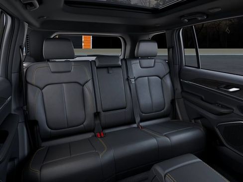 New 2026 Jeep Grand Cherokee Limited AWD/4WD image 15