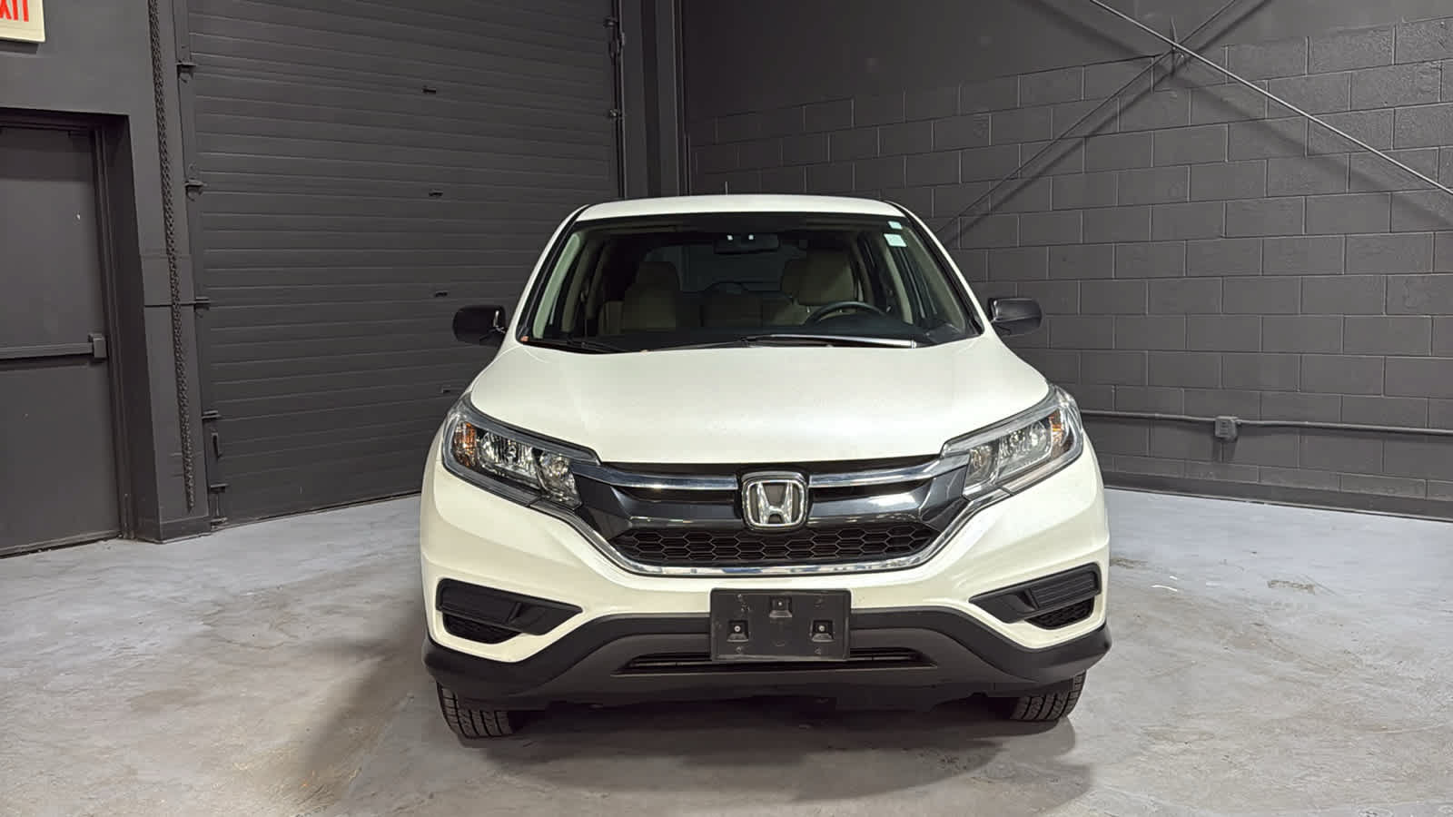 Used 2016 Honda CR-V LX image 2