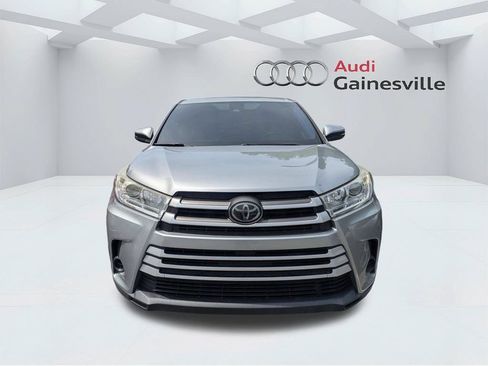Used 2017 Toyota Highlander LE FWD image 10