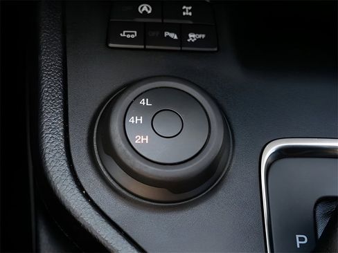 Used 2019 Ford Ranger XLT w/ Equipment Group 302A Luxury image 28