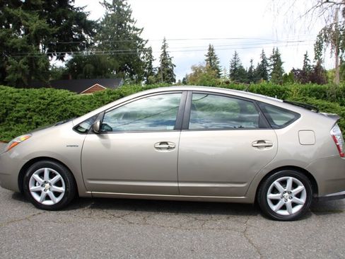 Used 2007 Toyota Prius Touring FWD image 13