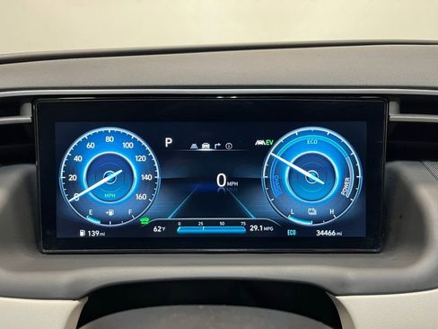 Used 2024 Hyundai Tucson Limited AWD/4WD image 5