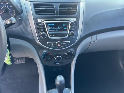 Used 2017 Hyundai Accent SE FWD image 17