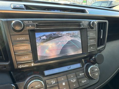 Used 2015 Toyota RAV4 XLE image 24