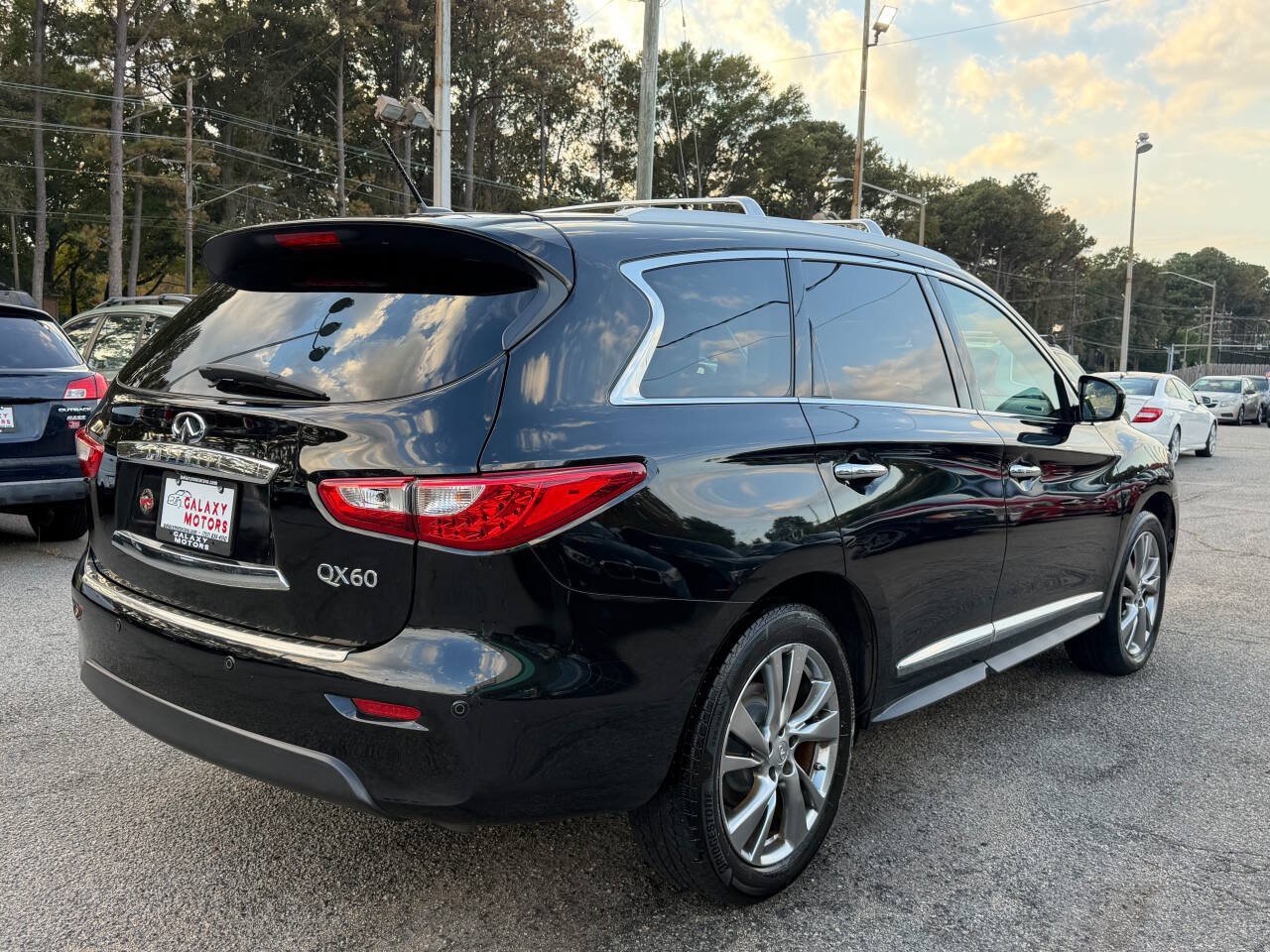 Used 2015 INFINITI QX60 Luxe w/ Deluxe Touring Package AWD/4WD image 7