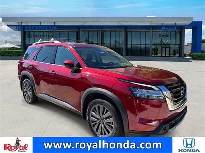 Used 2023 Nissan Pathfinder SL w/ SL Premium Package