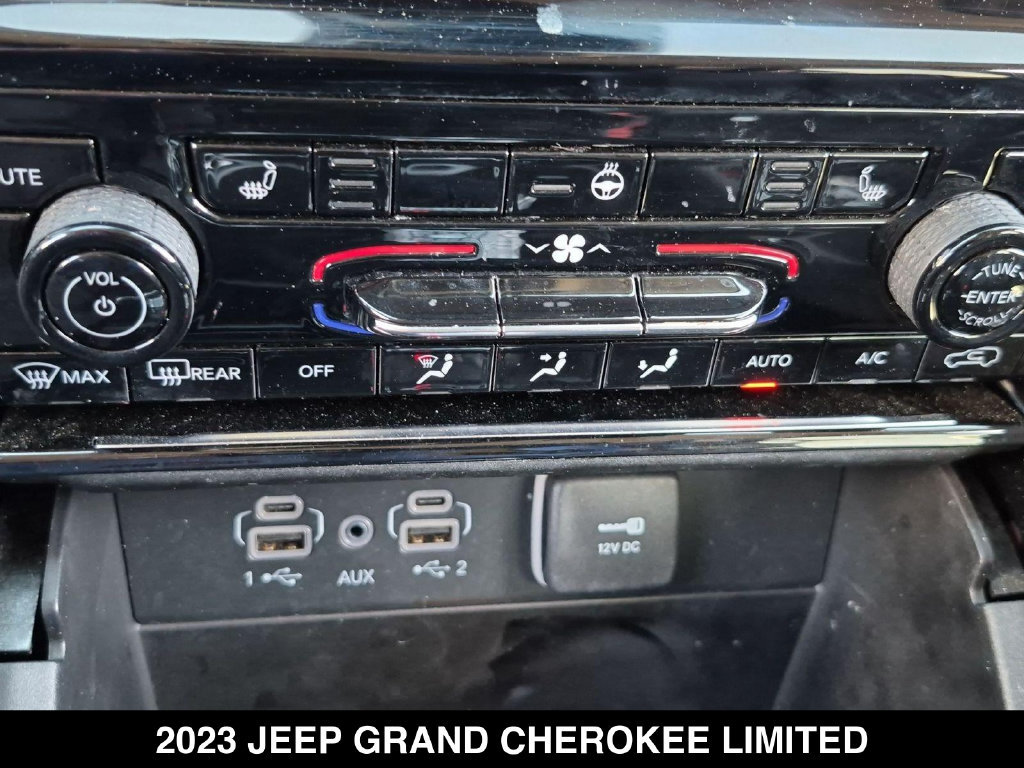 Used 2023 Jeep Grand Cherokee Limited RWD image 23