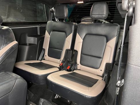 Used 2024 Ford Bronco Wildtrak AWD/4WD image 11