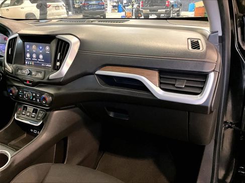 Used 2021 GMC Terrain SLE w/ Driver Convenience Package AWD/4WD image 13