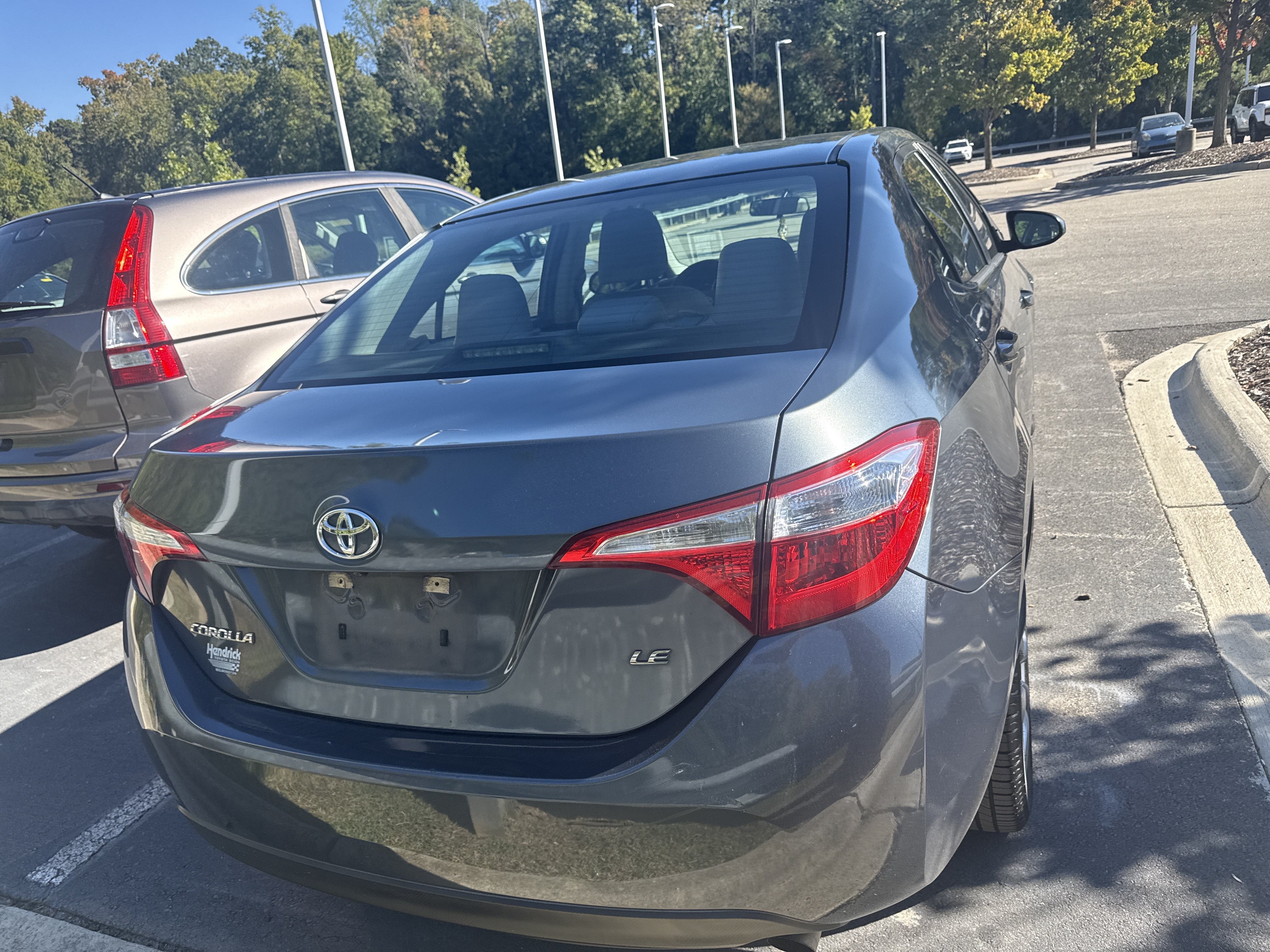 Used 2016 Toyota Corolla LE FWD image 8