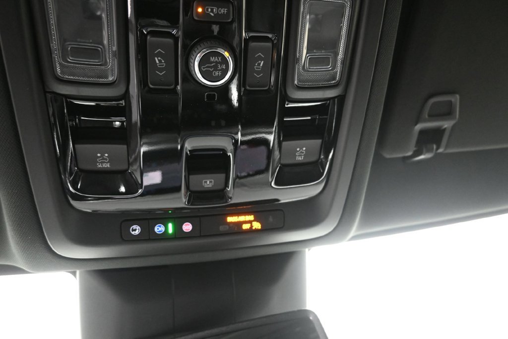 New 2027 Chevrolet Suburban RST w/ Comfort Package AWD/4WD image 22
