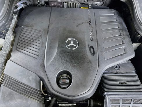Used 2023 Mercedes-Benz GLS 450 4MATIC image 23