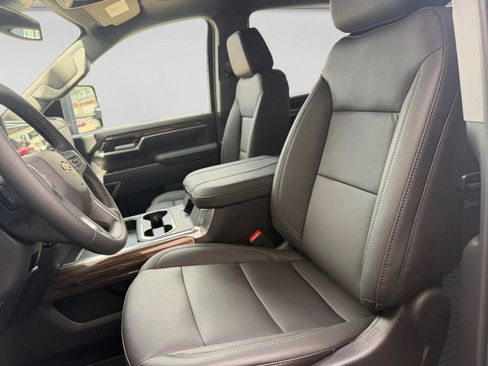 New 2026 Chevrolet Silverado 2500 LT w/ All Star Edition AWD/4WD image 10