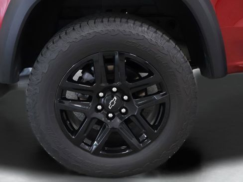Used 2024 Chevrolet Colorado Trail Boss w/ Technology Package AWD/4WD image 31