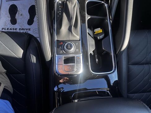 Used 2025 Kia Telluride SX Prestige X-Line image 18