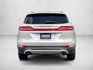 Used 2017 Lincoln MKC Reserve FWD video 4