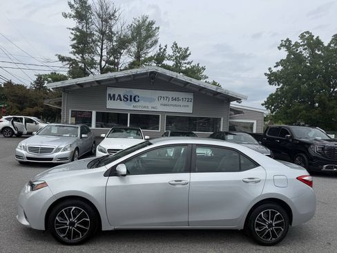 Used 2015 Toyota Corolla LE FWD image 31