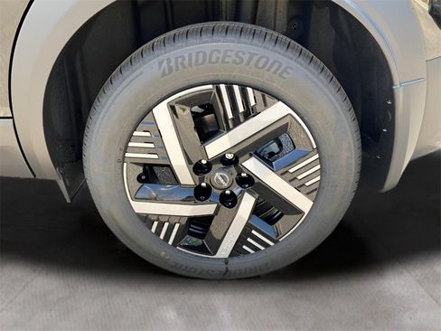 New 2026 Nissan Kicks SV w/ SV Premium Package image 19