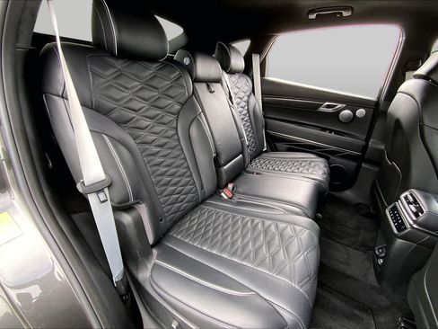 Used 2025 Genesis GV80 3.5T AWD/4WD image 19