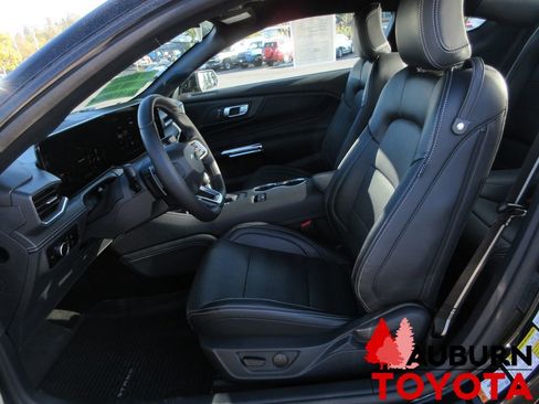 Used 2024 Ford Mustang GT Premium image 8