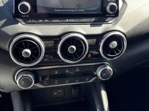 Used 2021 Nissan Sentra S image 12