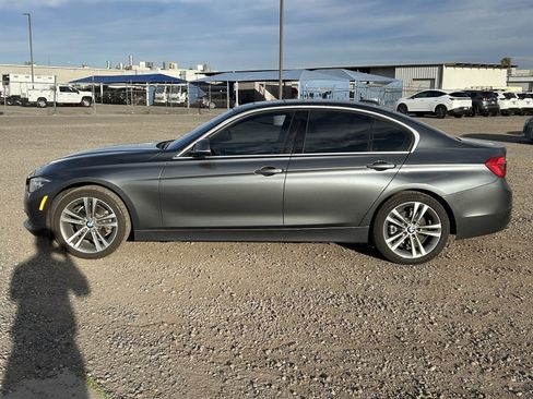 Used 2018 BMW 330i Sedan image 2