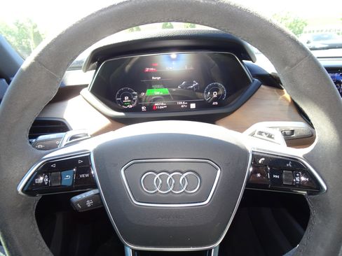 Certified 2022 Audi e-tron GT Premium Plus AWD/4WD image 15