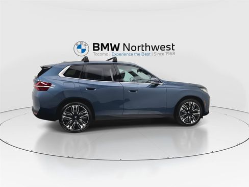 Used 2025 BMW X3 xDrive30i image 4