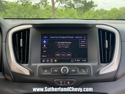Used 2024 GMC Terrain SLE AWD/4WD image 28