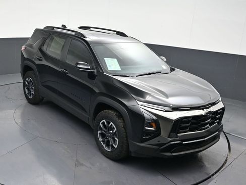 Used 2025 Chevrolet Equinox ACTIV w/ Safety and Technology Package image 21