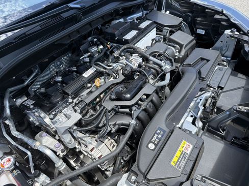 Certified 2022 Toyota Corolla Cross LE AWD/4WD image 22