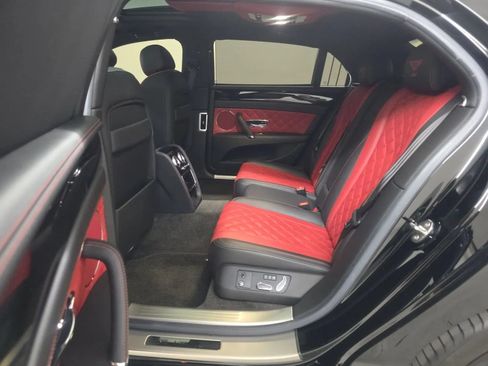 Used 2018 Bentley Flying Spur S V8 w/ Black Edition AWD/4WD image 6