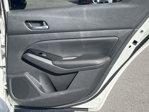 Used 2023 Nissan Altima 2.5 SR w/ SR Premium Package image 22