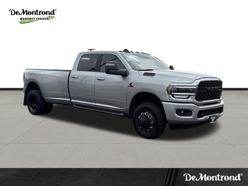 Used 2024 RAM 3500 Big Horn w/ Night Edition image 3