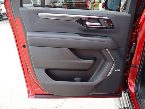 New 2026 Chevrolet Suburban RST AWD/4WD image 33