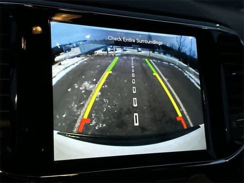 Used 2020 Jeep Grand Cherokee Altitude image 15