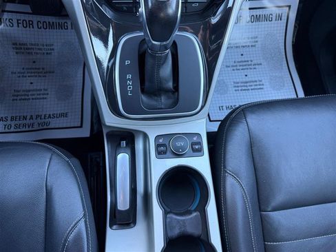 Used 2016 Ford C-MAX Energi SEL w/ Equipment Group 302A FWD image 23