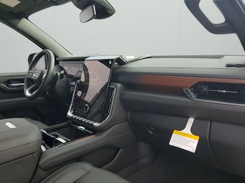 New 2026 GMC Yukon Denali image 14