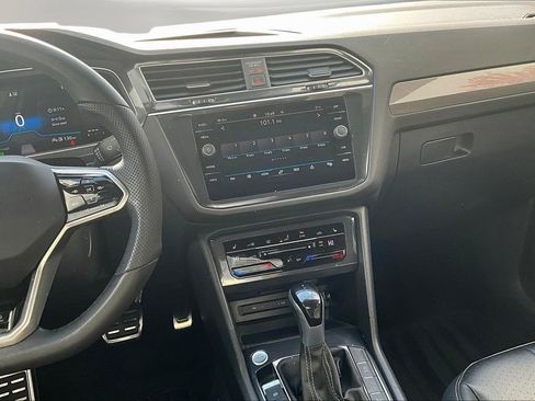 Used 2024 Volkswagen Tiguan SE R-Line w/ MDO Package, Two-Row image 11