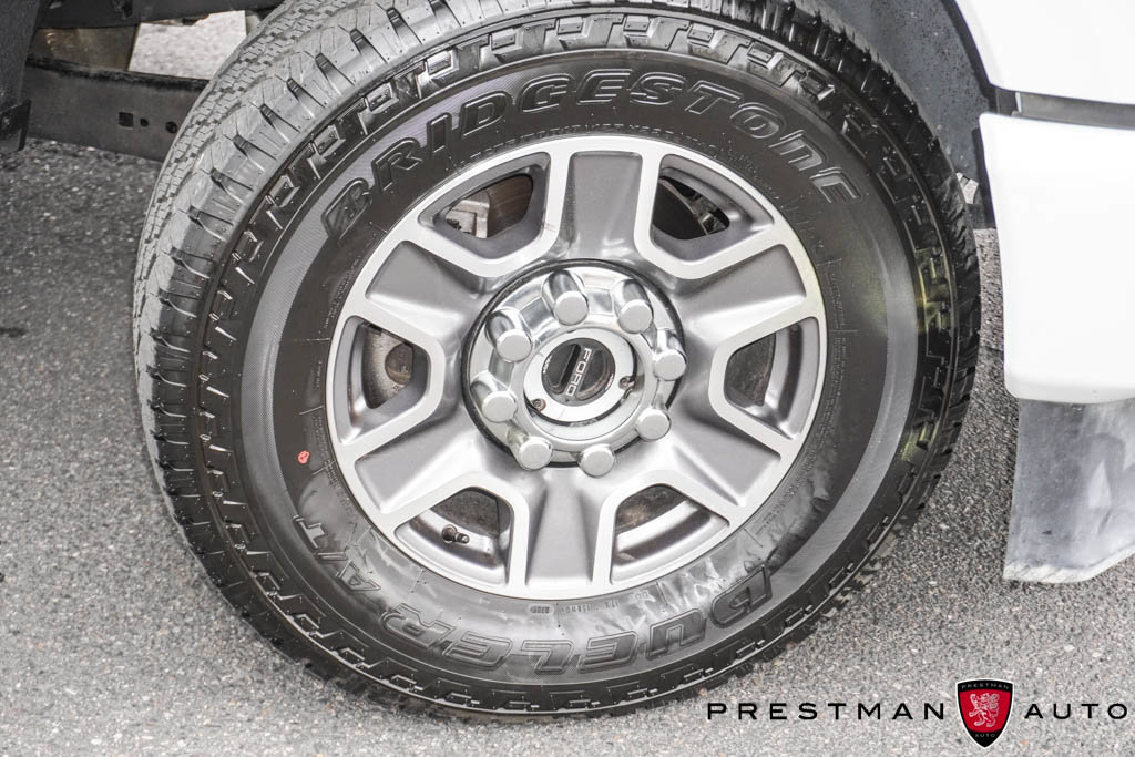 Used 2025 Ford F250 Lariat w/ FX4 Off-Road Package AWD/4WD image 11