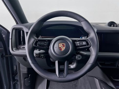New 2026 Porsche Cayenne S image 12