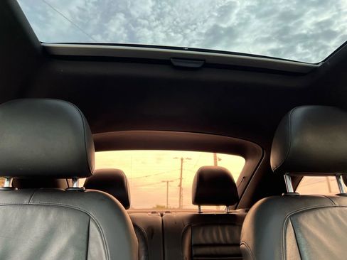 Used 2013 Volkswagen Beetle R-Line image 16