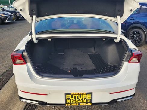 Used 2024 Kia K5 GT-Line w/ GT-Line Premium Package image 11