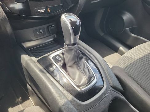 Certified 2020 Nissan Rogue Sport S FWD image 32