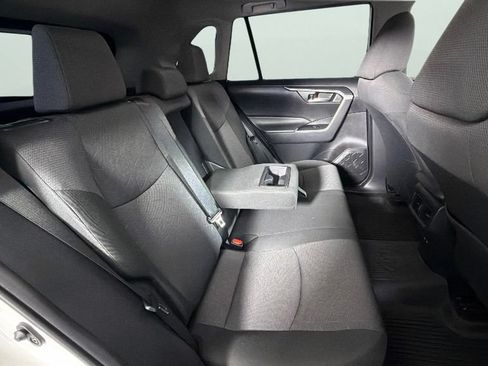 Used 2025 Toyota RAV4 XLE w/ Convenience Package FWD image 30