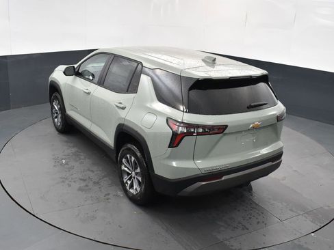 New 2026 Chevrolet Equinox LT image 23