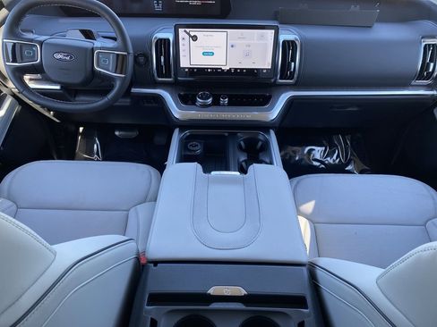 New 2026 Ford Expedition Max Platinum w/ Platinum Ultimate Package image 11