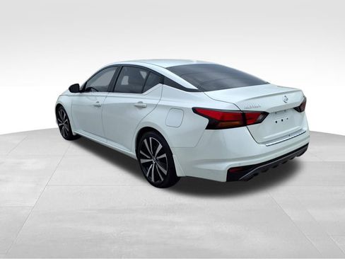 Used 2021 Nissan Altima 2.5 SR image 8