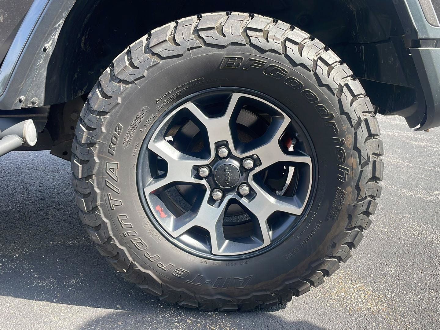 Used 2018 Jeep Wrangler Unlimited Rubicon AWD/4WD image 11