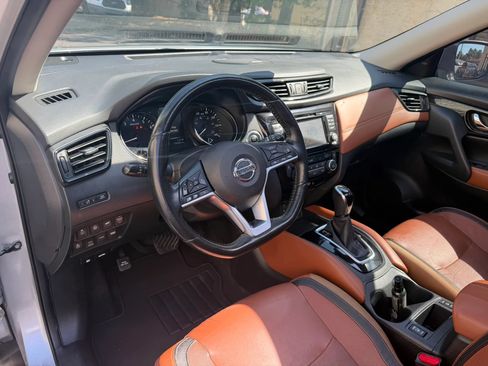 Used 2017 Nissan Rogue SL w/ SL Premium Package AWD/4WD image 23